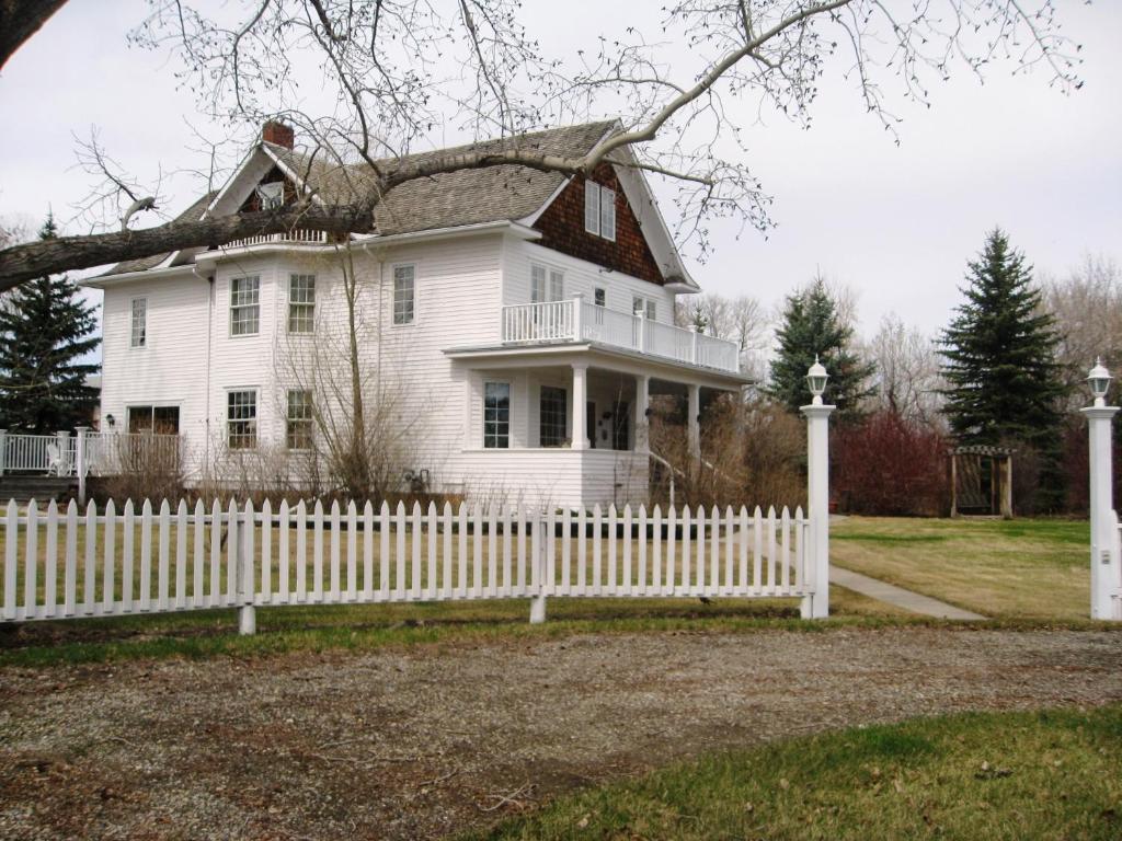 Sproule Heritage Bed & Breakfast Strathmore Kültér fotó
