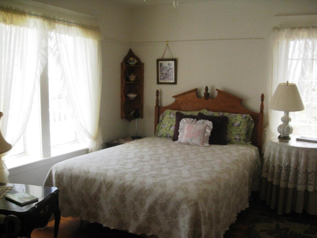 Sproule Heritage Bed & Breakfast Strathmore Kültér fotó