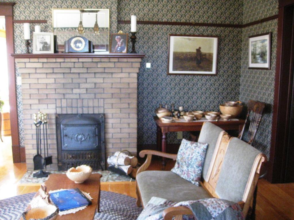 Sproule Heritage Bed & Breakfast Strathmore Kültér fotó